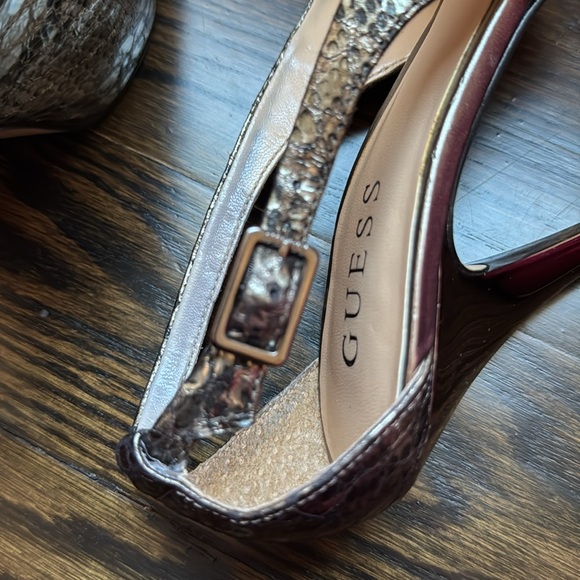 GUESS HONDO-3 SNAKESKIN OPEN TOE PUMP SIZE 8 - Picture 8 of 9